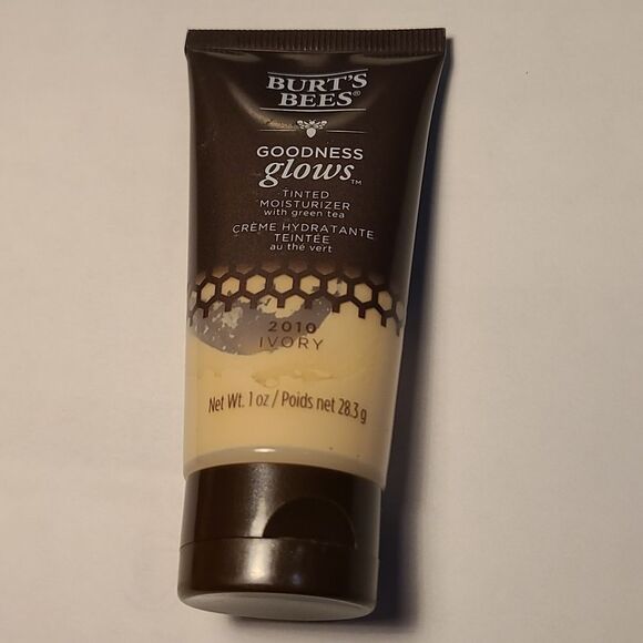 Burt's Bees 🐝 Goodness Glows Natural Tinted Moisturizer Tube #2010 Ivory 1oz - Picture 2 of 7
